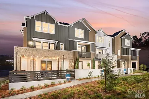 535 Semillon Ln, Santa Rosa, CA 95403