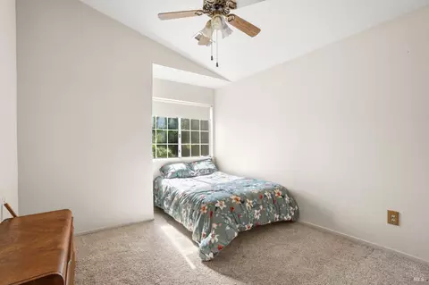 Bedroom - 105 William Cir, Cloverdale, CA 95425 photo 1 of 3