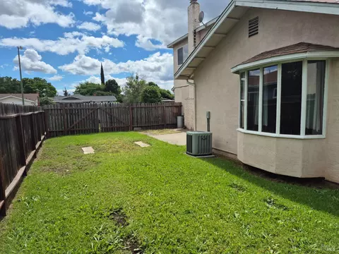 Exterior - 760 Normandy Ct, Fairfield, CA 94533 photo 2 of 2