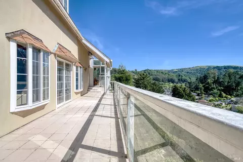 Exterior - 320 Dolan Ave, Mill Valley, CA 94941 photo 4 of 11