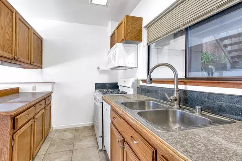 Kitchen - 320 Dolan Ave, Mill Valley, CA 94941 photo 3 of 3