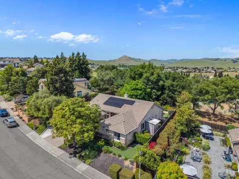 View/Area - 487 Gray Ct, Benicia, CA 94510 photo 1 of 7