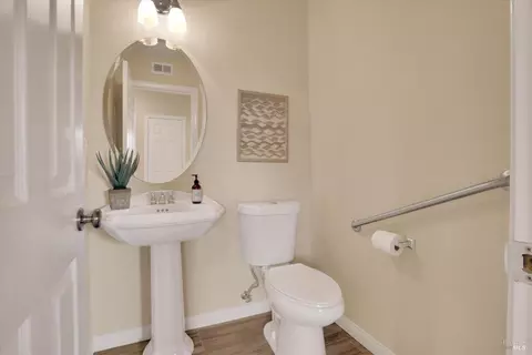Entry Way - 487 Gray Ct, Benicia, CA 94510 photo 3 of 3