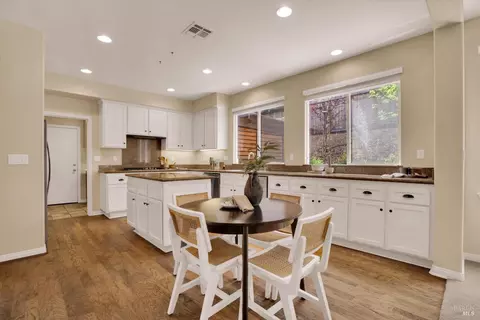 Kitchen - 487 Gray Ct, Benicia, CA 94510 photo 1 of 4