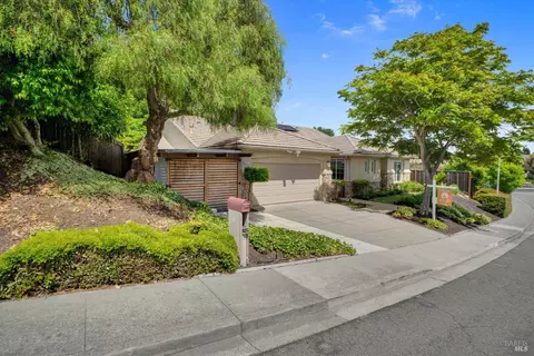 Exterior - 487 Gray Ct, Benicia, CA 94510 photo 2 of 10