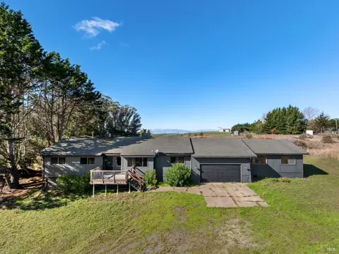 5 Mcdonald Ln, Point Reyes Station, CA 94956