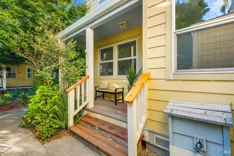 Exterior - 7008 Marsh Way, Cotati, CA 94931 photo 4 of 9