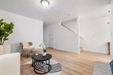 Living - 7008 Marsh Way, Cotati, CA 94931 photo 2 of 2