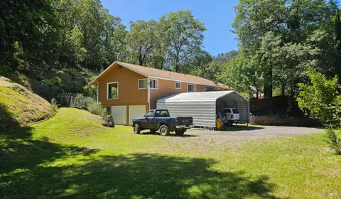 15951 Tomki Rd, Redwood Valley, CA 95470