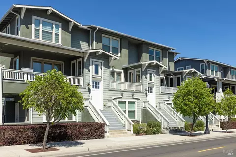 Exterior - 1720 3rd St, Napa, CA 94559 photo 1 of 4