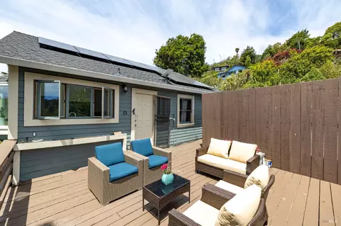 Exterior - 10591 Pacific Ave, Jenner, CA 95450 photo 8 of 13