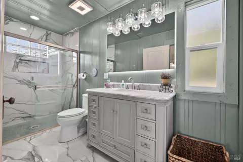 Bath - 10591 Pacific Ave, Jenner, CA 95450 photo 1 of 4