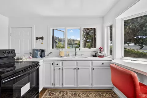 Kitchen - 10591 Pacific Ave, Jenner, CA 95450 photo 5 of 5