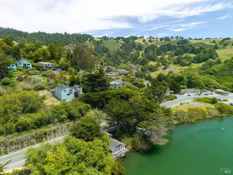View/Area - 10591 Pacific Ave, Jenner, CA 95450 photo 8 of 16