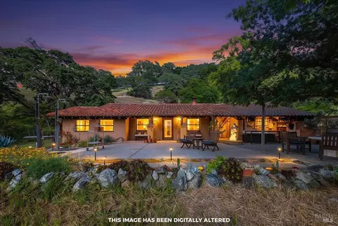 27650 River Rd, Cloverdale, CA 95425