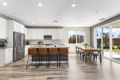 600 Blake Rd, Vacaville, CA 95687