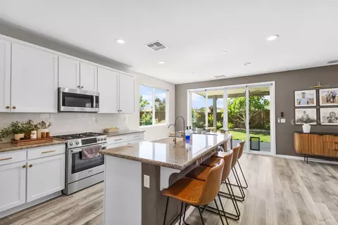 Kitchen - 600 Blake Rd, Vacaville, CA 95687 photo 1 of 4