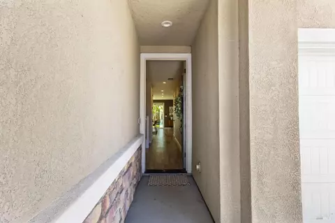 Entry Way - 600 Blake Rd, Vacaville, CA 95687 photo 1 of 5
