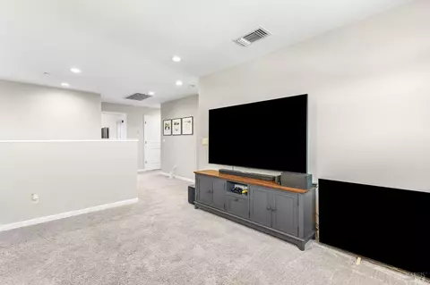 Entry Way - 600 Blake Rd, Vacaville, CA 95687 photo 4 of 5