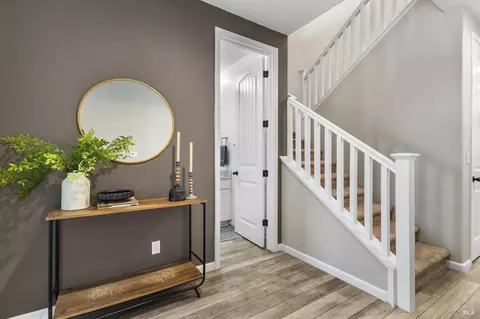 Entry Way - 600 Blake Rd, Vacaville, CA 95687 photo 2 of 5