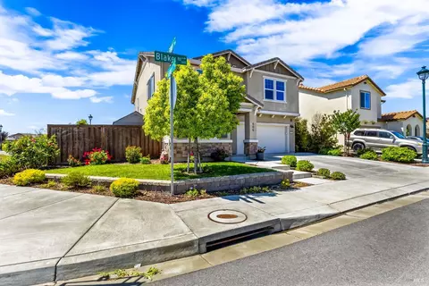 Exterior - 600 Blake Rd, Vacaville, CA 95687 photo 10 of 10