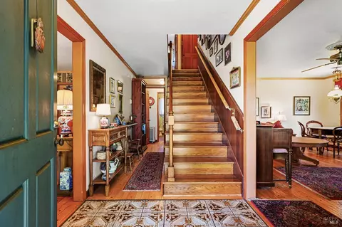 Entry Way - 5143 Dry Creek Rd, Healdsburg, CA 95448 photo 2 of 2