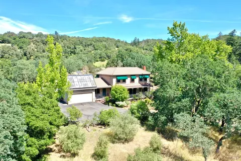 Exterior - 5143 Dry Creek Rd, Healdsburg, CA 95448 photo 9 of 17
