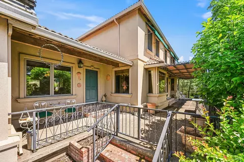 Exterior - 5143 Dry Creek Rd, Healdsburg, CA 95448 photo 15 of 17