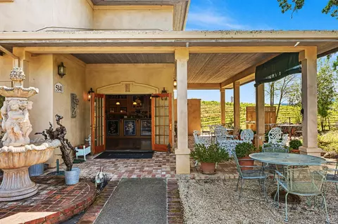 Exterior - 5143 Dry Creek Rd, Healdsburg, CA 95448 photo 6 of 17