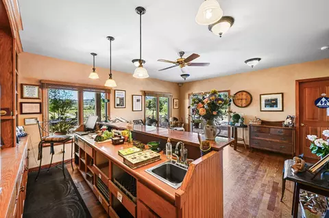 Entry Way - 5143 Dry Creek Rd, Healdsburg, CA 95448 photo 1 of 2