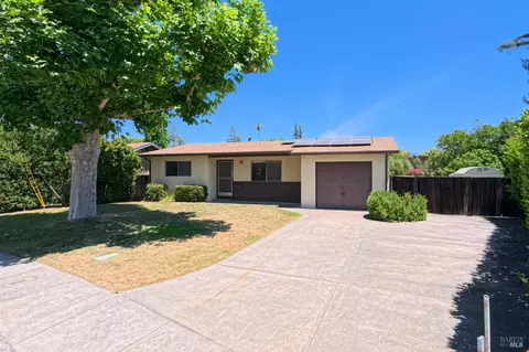 1924 Vineyard Ave, Saint Helena, CA 94574