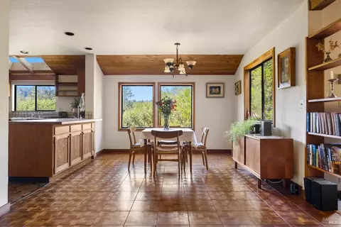Dining - 17400 Taylor Ln, Occidental, CA 95465 photo 2 of 3