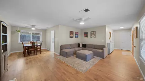 524 Blue Ridge Ct, Vacaville, CA 95688