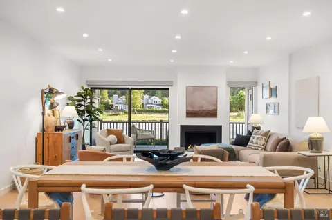 1131 S Eliseo Dr, Greenbrae, CA 94904