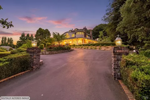260 Metz Ln, Petaluma, CA 94952