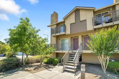 Exterior - 1152 Pear Tree Ln, Napa, CA 94558 photo 5 of 6