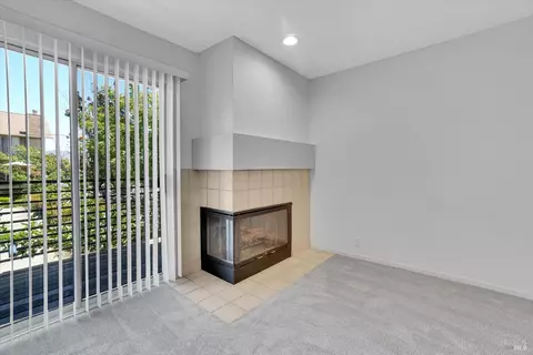 Living - 1152 Pear Tree Ln, Napa, CA 94558 photo 8 of 8