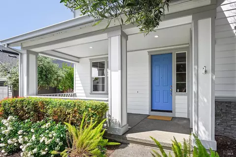 997 Lupine Ct, Healdsburg, CA 95448