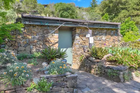 Exterior - 75 Lee St, Mill Valley, CA 94941 photo 13 of 22