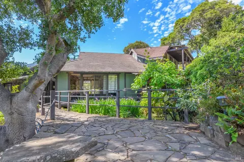 Exterior - 75 Lee St, Mill Valley, CA 94941 photo 2 of 22