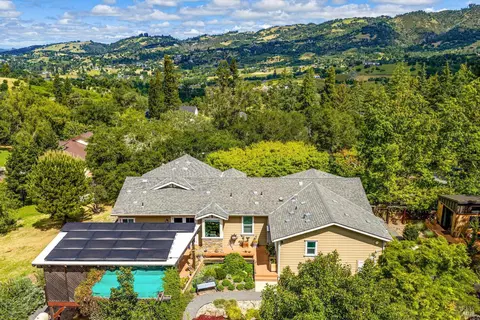 4089 Bayberry Dr, Santa Rosa, CA 95404