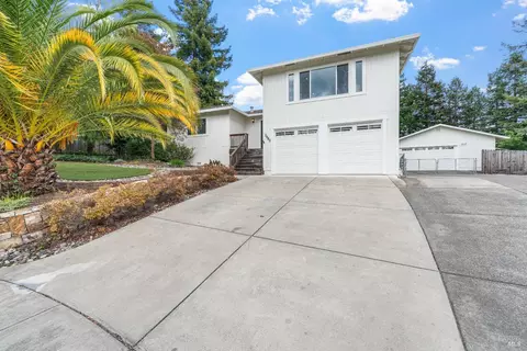 2080 Mount Olive Way, Santa Rosa, CA 95404