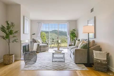 260 Channing Way #2, San Rafael, CA 94903