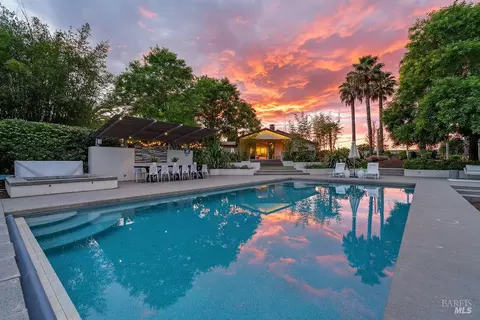 10936 Eastside Rd, Healdsburg, CA 95448