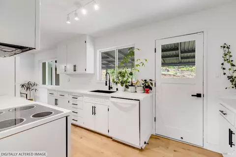 Kitchen - 160 Bergwall Way, Vallejo, CA 94591 photo 2 of 3
