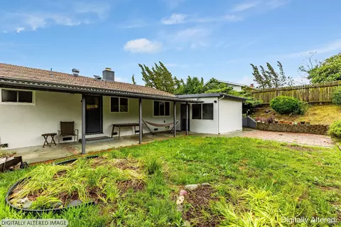 Exterior - 160 Bergwall Way, Vallejo, CA 94591 photo 13 of 20