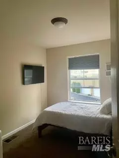 Bedroom - 300 Locust Dr #22, Vallejo, CA 94591 photo 2 of 2