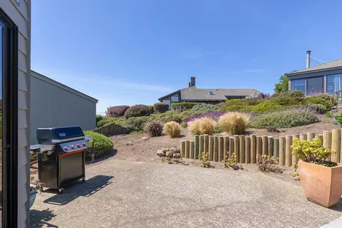 Exterior - 20178 Osprey Dr, Bodega Bay, CA 94923 photo 2 of 7