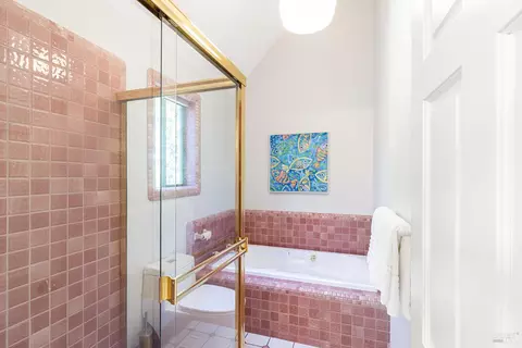Bath - 20178 Osprey Dr, Bodega Bay, CA 94923 photo 9 of 9