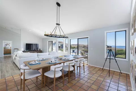 Dining - 20178 Osprey Dr, Bodega Bay, CA 94923 photo 1 of 7
